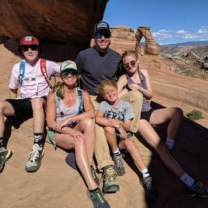 Meet your Posher, Cara